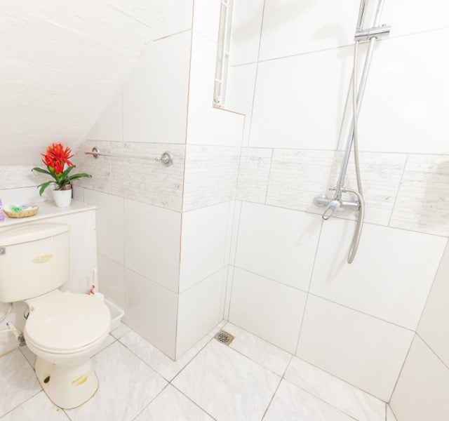 Rose St Gardens - Room 2