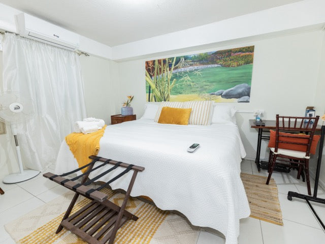 Rose St Gardens - Room 1