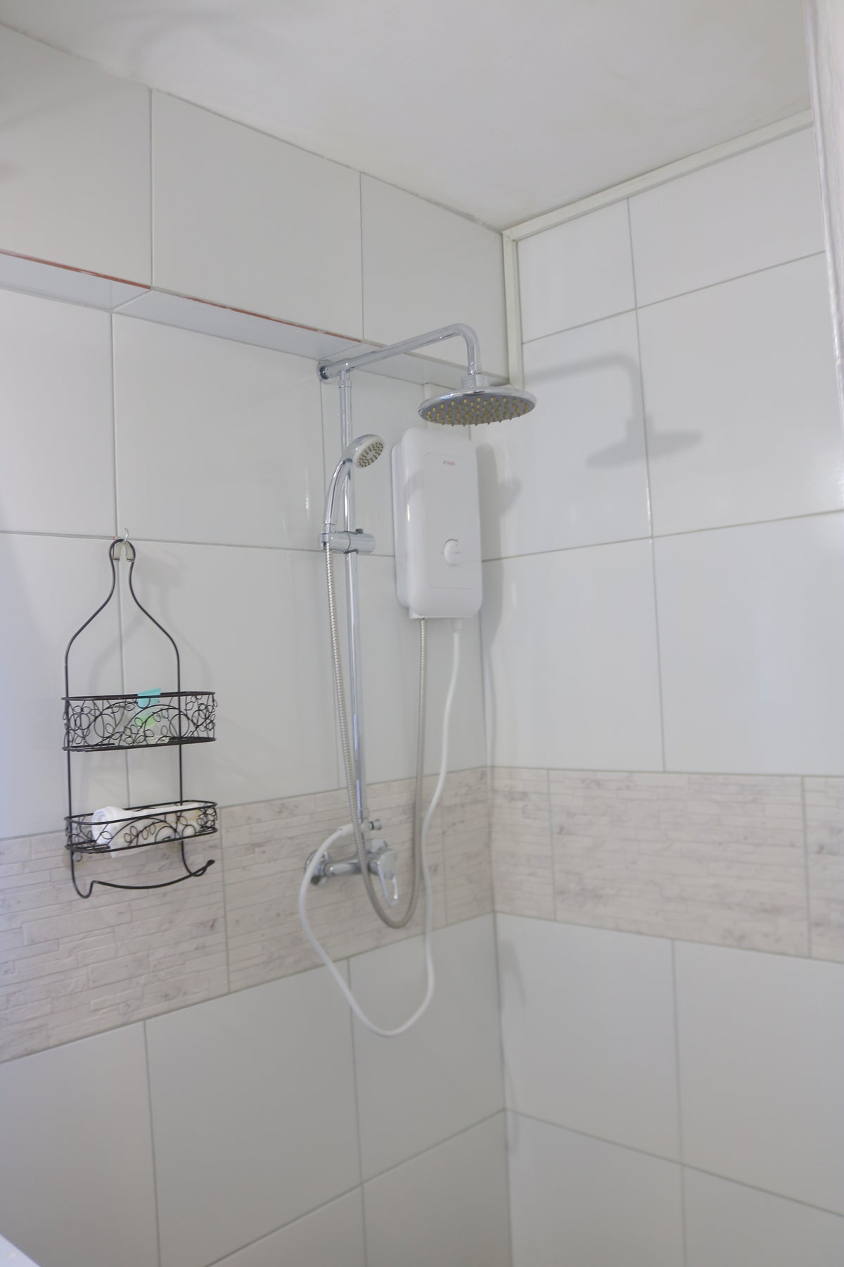 Rose St Gardens - 4 Bedroom Home Near Roseau